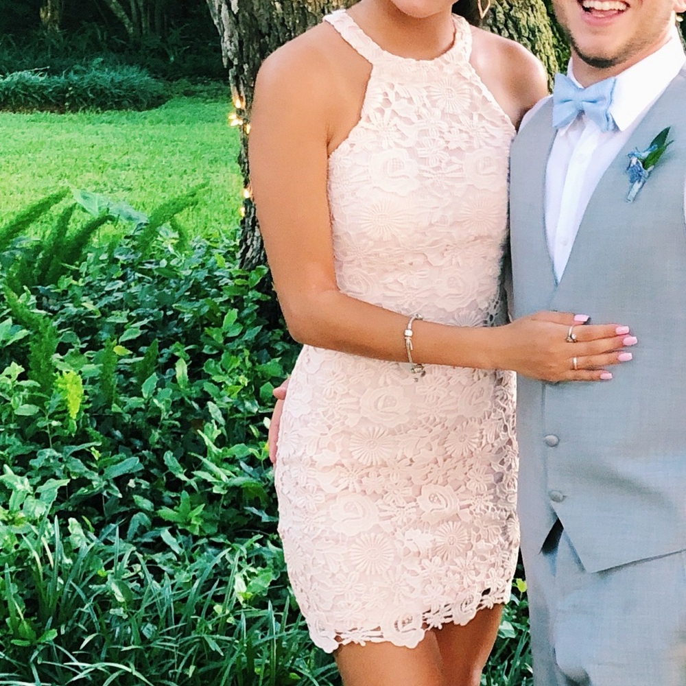 Lulus Pink lace dress